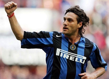 Tiền đạo hàng đầu Italia, Vieri đã gia nhập Inter với mức phí 32,1 triệu bảng. Nhìn chung, đây là hợp đồng thành công của Nerazzurri.