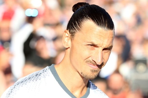 Vừa tới MU, Ibrahimovic đã là “vua” phòng thay đồ - 1 Ibrahimovic trở thành thủ lĩnh phòng thay đồ của MU
