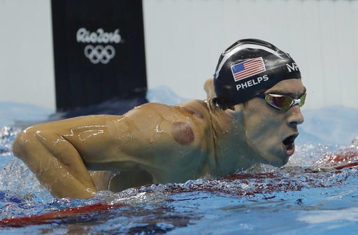 Michael Phelps giành tấm huy chương vàng thứ 19 ở Olympic - 1 Michael Phelps cùng đội Mỹ giành huy chương vàng nội dung 4x100 mét tiếp sức nam
