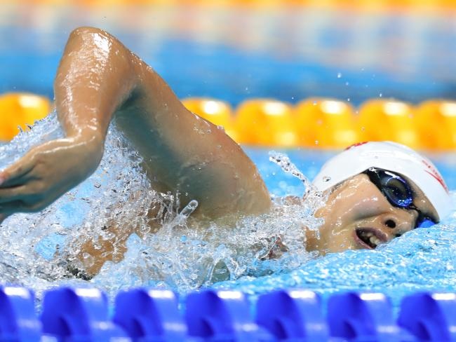 Bình luận viên gặp họa vì xúc phạm VĐV Trung Quốc - 1 VĐV Ai Yanhan đã thi đấu không tốt ở nội dung 4x200 mét tiếp sức nữ