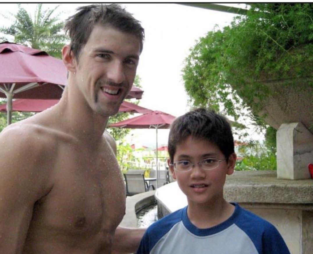 Joseph Schooling, người hạ bệ tượng đài Michael Phelps là ai? - 1 Cuộc gặp gỡ định mệnh giữa Joseph Schooling và Michael Phelps 8 năm trước