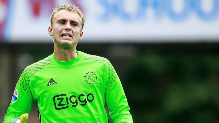 Barcelona chính thức sở hữu thủ môn thay Claudio Bravo - 1 Jasper Cillessen chính thức là người của Barcelona
