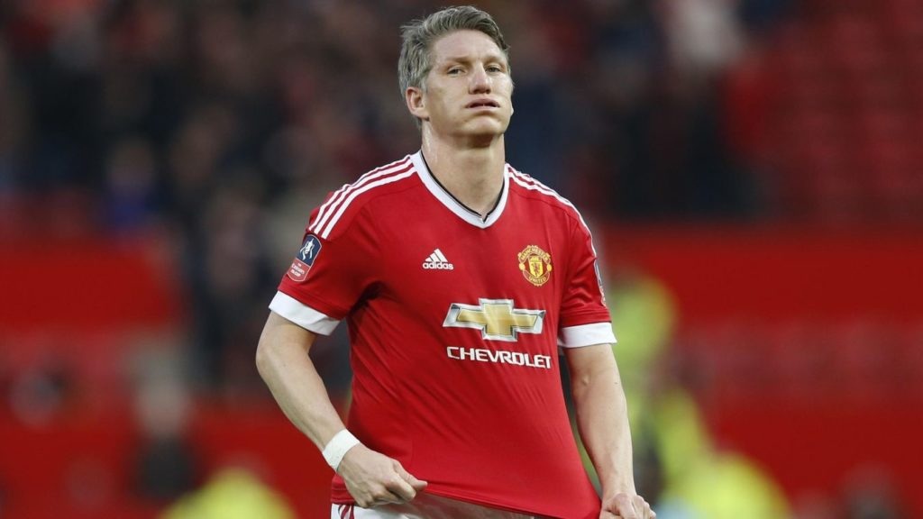 Cầu thủ MU không hài lòng, ra yêu cầu với Schweinsteiger - 1 Schweinsteiger khiến các cầu thủ MU không hài lòng