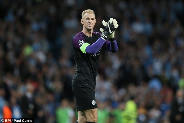 Từ vị trí số 1 của Man City, Joe Hart đang trở thành người thừa. Thủ thành này vẫn đang chờ đợi CLB có thể giải cứu tương lai của mình trong những ngày cuối “phiên chợ Hè”.