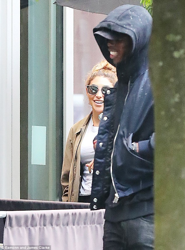 Paul Pogba hẹn hò với bạn gái cũ của Justin Bieber - 1 Pogba bị bắt gặp hẹn hò với Chantel Jeffries