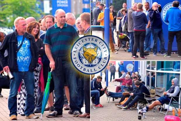 CĐV Leicester xếp hàng 14 giờ để mua vé Champions League - 1 CĐV Leicester City không thể chờ đợi hơn để theo dõi trận đấu ở Champions League