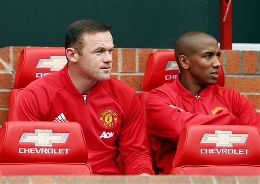 Mourinho tiết lộ lý do để Rooney ngồi dự bị - 1 Wayne Rooney ngồi dự bị vì yếu tố chiến thuật
