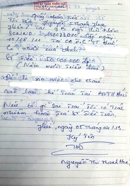1 trong nhiều giấy nhận tiền chạy việc rồi lấy tiền nạn nhân để tiêu xài của Hoa