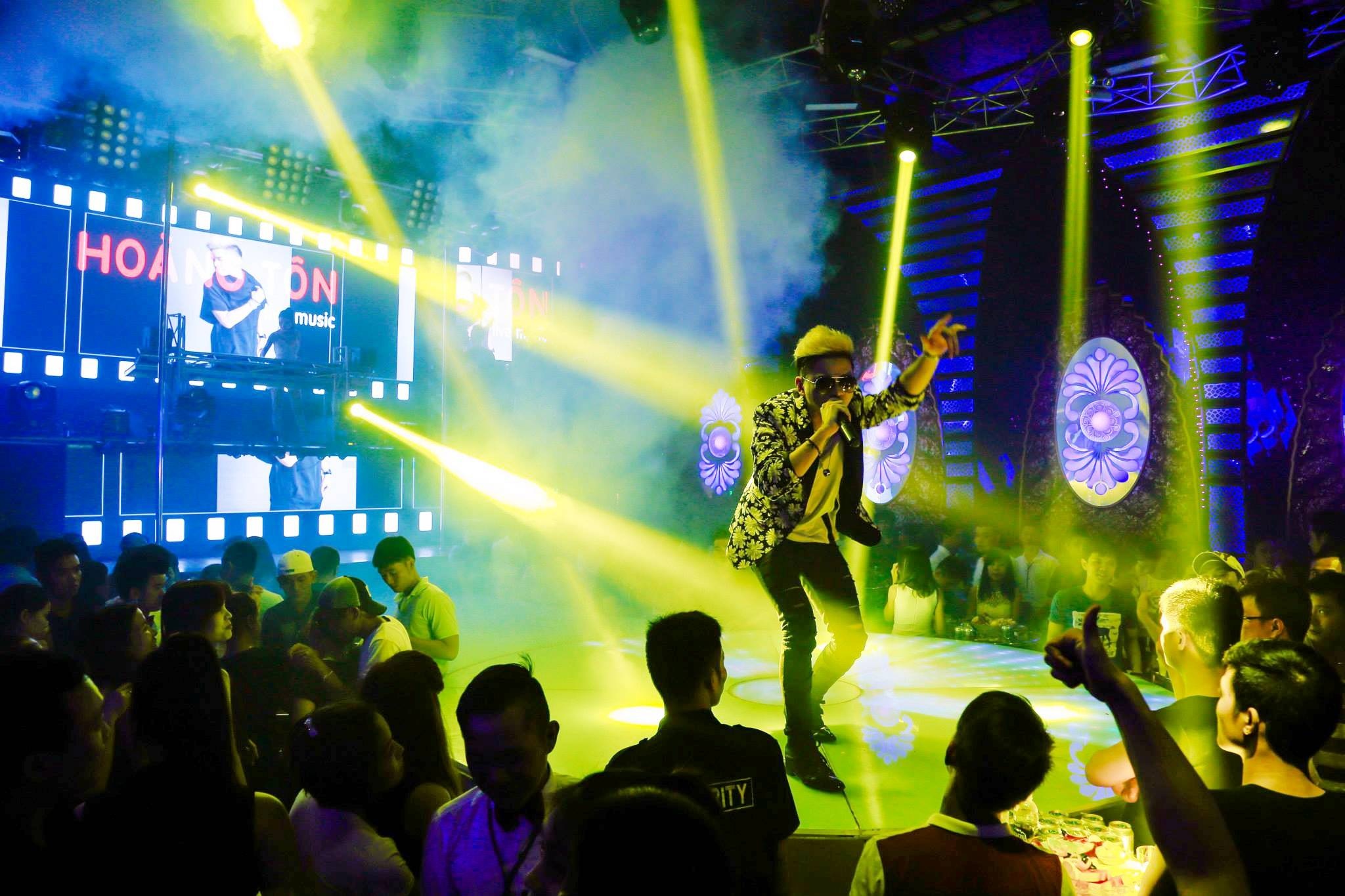 New MTV Bar - điểm đến ấm áp, đẳng cấp mùa Đông 2015 ở cố đô Huế - 8 Hoàng Tôn...