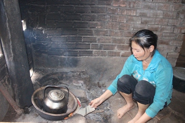 Gian nan hành trình tìm lại sự sống của tài năng trẻ bị suy thận - 6 Người mẹ lặng lẽ hàng ngày làm việc, và cầu nguyện cho con