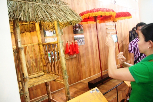 Thú vị chuyến tham quan nhà nông cụ bên cầu ngói Thanh Toàn - 12 Cài chòi dùng để chơi đánh bài chòi - trò chơi dân gian nổi tiếng của làng Thanh Toàn dịp tết