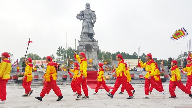 Tái hiện Nguyễn Huệ lên ngôi Hoàng đế, xuất quân đánh ngoại xâm - 5 Tái hiện Nguyễn Huệ lên ngôi Hoàng đế, xuất quân đánh ngoại xâm - 5