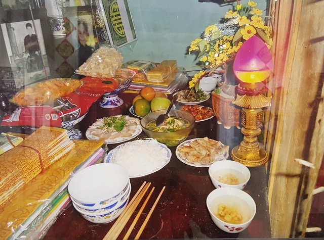 Độc đáo không gian "Tết Huế" tại cố đô - 4 Mâm cơm cúng mời ông bà gia tiên về đón Tết