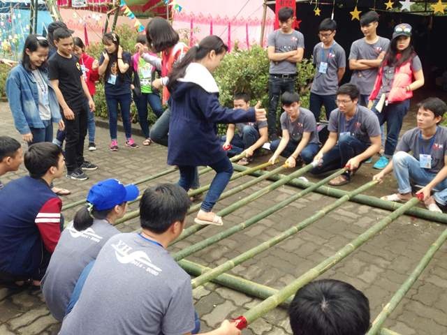 Tưng bừng hội trại 26/3 của sinh viên Huế - 4 Tưng bừng hội trại 26/3 của sinh viên Huế - 4