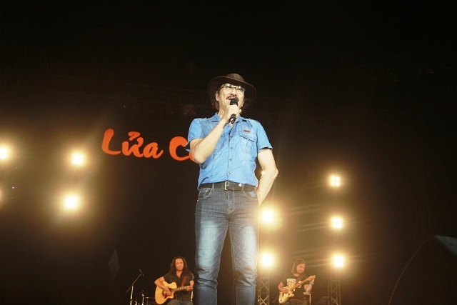 Nhạc sĩ Nguyễn Cường với ca khúc “Rung rinh ngai vàng” của mình