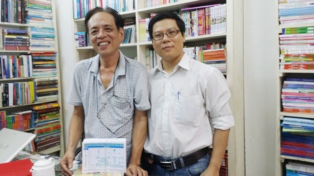 Người thầy trẻ “truyền lửa” môn Hóa cho sĩ tử vượt vũ môn - 7 Và tặng tài liệu hóa miễn phí cho các nhà sách tại Huế