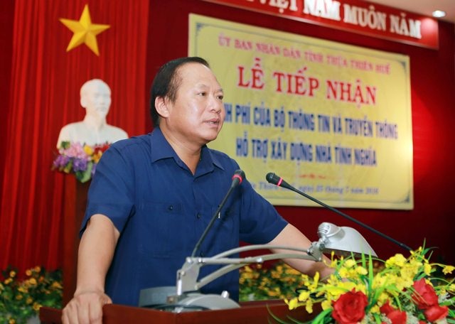 Bộ trưởng Trương Minh Tuấn trao 200 triệu đồng xây nhà tình nghĩa tại Huế - 1 Bộ trưởng Bộ TT&TT Trương Minh Tuấn phát biểu tại lễ tiếp nhận kinh phí của Bộ TT&TT hỗ trợ xây dựng nhà tình nghĩa tại Huế