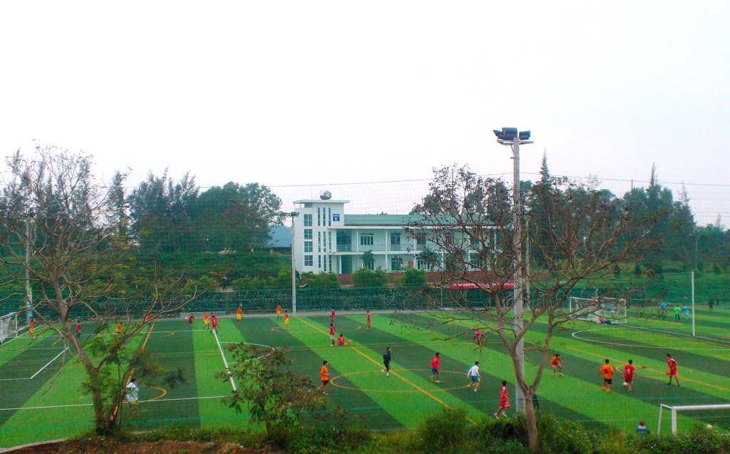 Đại học Luật Huế - nơi đào tạo Luật trình độ Đại học duy nhất miền Trung tuyển 900 chỉ tiêu năm 2016 - 6 Sân bóng đá cỏ nhân tạo hiện đại tại Đại học Luật Huế