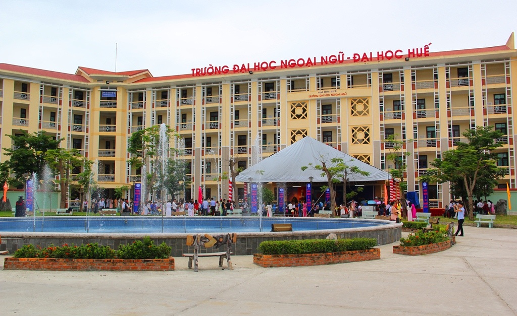 Trường Đại học Ngoại ngữ Huế tuyển sinh đợt 1 năm 2016 - 1 Trường Đại học Ngoại ngữ Huế
