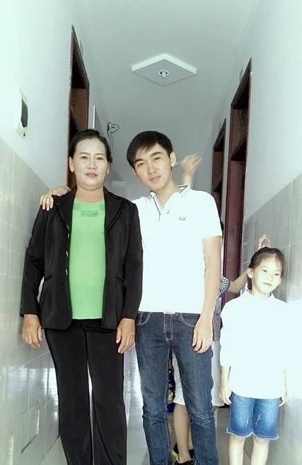 Thủ khoa Đại học Huế chọn nghề y để cứu người - 2 Mẹ luôn là niềm động lực cho Tiến trong cuộc sống và học tập