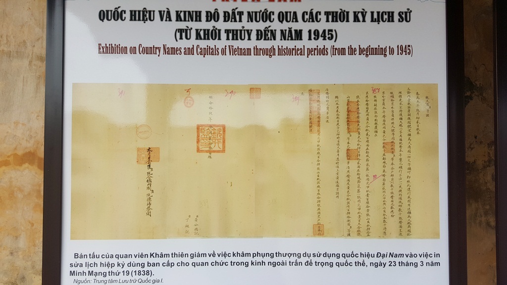 Triển lãm Quốc hiệu và kinh đô đất nước qua các thời kỳ lịch sử - 8 Tấm châu bản (bản in) về bản tấu của quan viên Khâm thiên giám về việc khâm phụng thượng dụ sử dụng quốc hiệu Đại Nam vào việc in sửa lịch hiệp kỷ dùng ban cấp cho quan chức trong kinh ngoài trấn để trọng quốc thể, ngày 23 tháng 3 năm Minh Mạng thứ 19 (1838)
