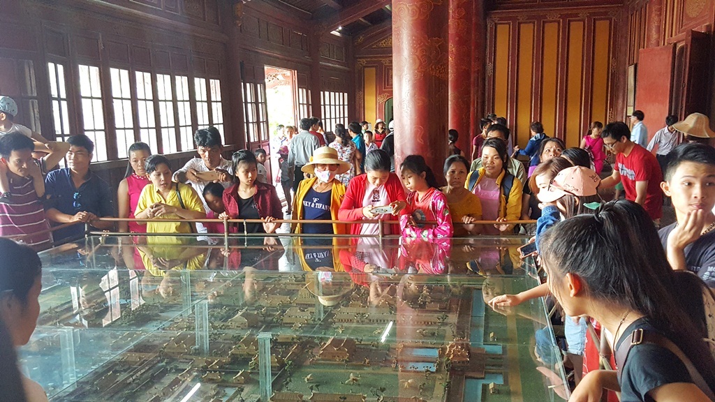 Mô hình Hoàng thành Huế xưa được mọi người chú ý