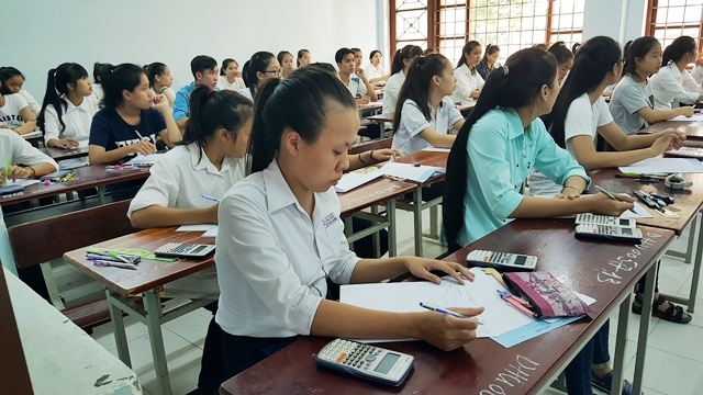 Đại học Huế công bố điểm trúng tuyển bổ sung đợt 2 - 1 Thí sinh dự thi vào Đại học Huế năm 2016