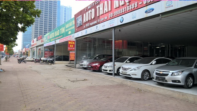Đón lõng giá xe rẻ, chợ ô tô mọc như nấm sau mưa - 5 Chợ xe là khái niệm mới được dân mua xe ô tô Hà Nội nói về tuyến phố xe hơi ở Phạm Hùng