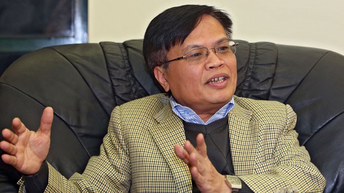TS. Nguyễn Đình Cung: "2 vạn doanh nghiệp đóng cửa là rất bất thường!" - 1
T.S Nguyễn Đình Cung:Số doanh nghiệp phá sản lớn như vậy là rất bất thường.