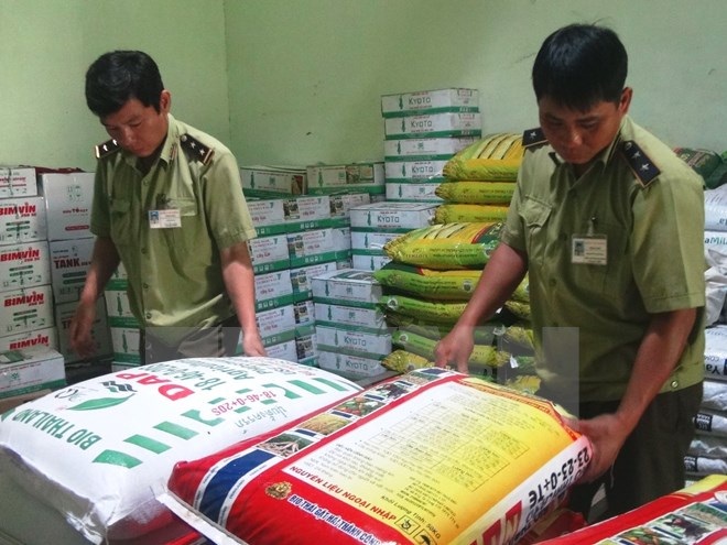 Phó Thủ tướng Trương Hòa Bình chỉ đạo xử lý nghiêm sai phạm quản lý phân bón - 1 Chính phủ chỉ đạo xử lý nghiêm vụ vi phạm chứng nhận chất lượng phân bón tại Cục Trồng trọt (Bộ NN&PTNT)