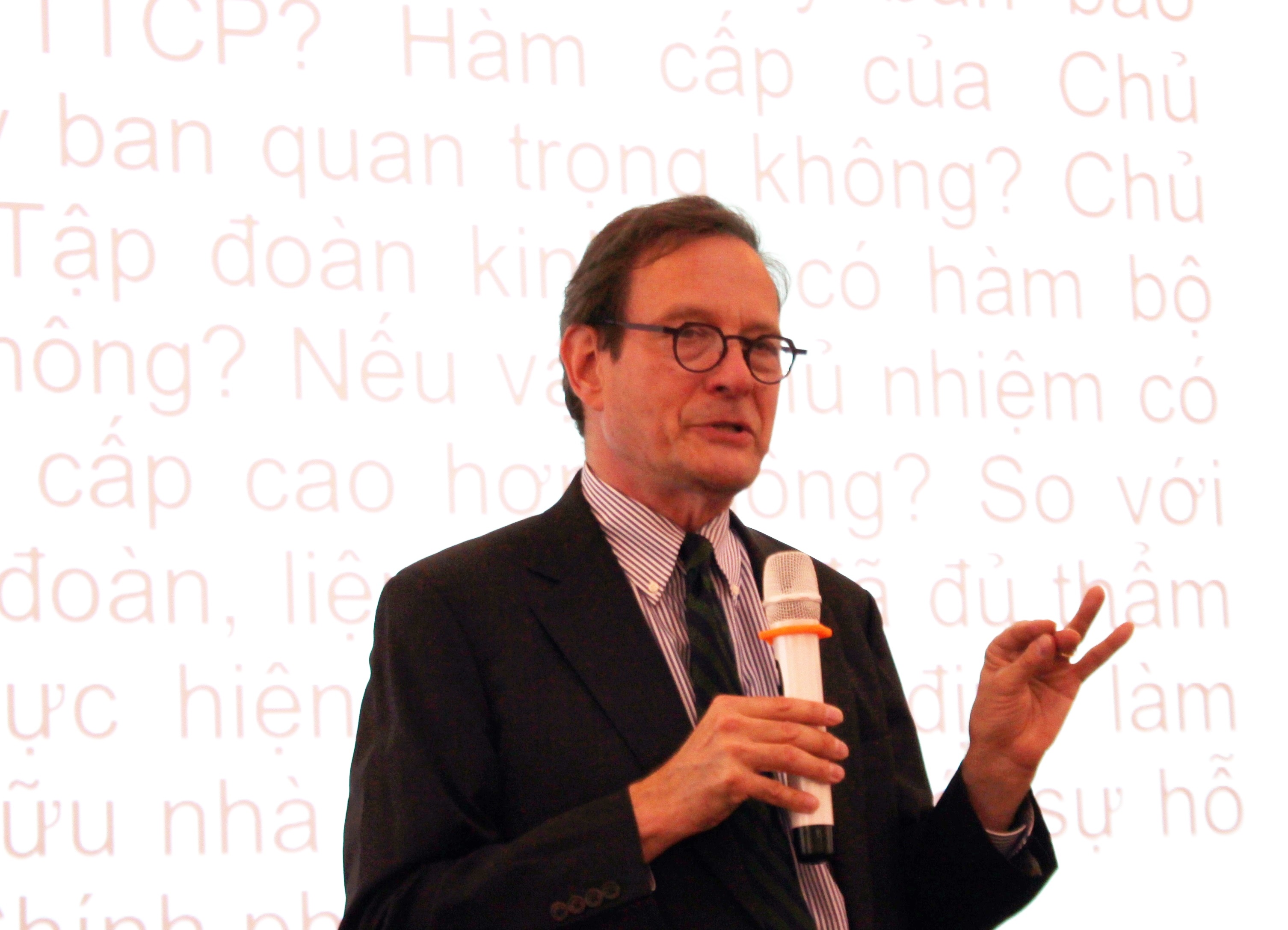 
ông Wiliam P.Mako, chuyên gia cố vấn của World Bank tại Hội thảo
