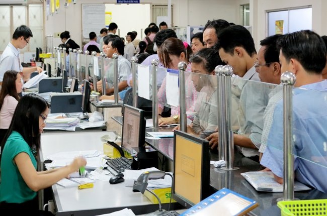 Sửa các Luật về đầu tư, kinh doanh: Kiên quyết loại bỏ "cài cắm" lợi ích nhóm - 1 Dự thảo một Luật sửa nhiều Luật liên quan đến các luật chuyên ngành về đầu tư, kinh doanh đang được trông chờ sẽ phá bỏ các rừng văn bản, quy định như hiện nay.