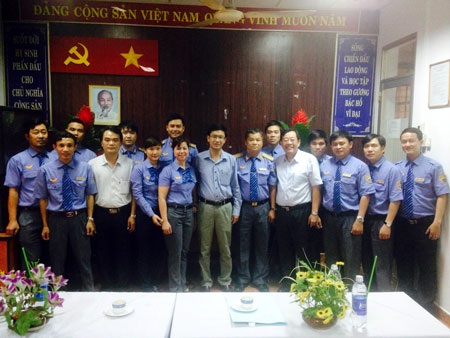 Sản phụ sinh con trên chuyến tàu từ Nam ra Bắc - 2 Tổ tàu SE8 sau khi hỗ trợ hành khách sinh con đã được tuyên dương, khen thưởng