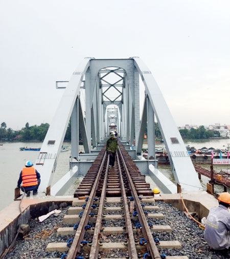 Cầu Ghềnh đã hoàn thành vượt tiến độ 20 ngày so với kế hoạch