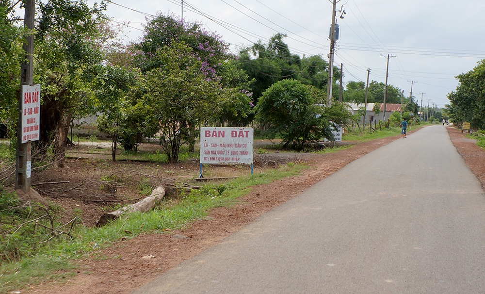 Mua đất quanh dự án sân bay Long Thành đầu cơ chỉ để…“thối” - 1 Đất quanh dự án sân bay Long Thanh được rao bán rầm rộ