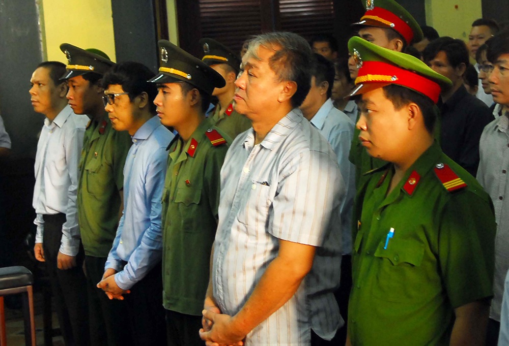 Bà Trần Ngọc Bích không yêu cầu ngân hàng chuyển 5.190 tỷ cho bất kỳ ai - 4 Bị cáo Phạm Công Danh cùng thuộc cấp tại tòa