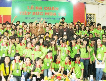 Cần Thơ: Gần 20 tỷ đồng thực hiện các công tác từ thiện xã hội - 1 Chùa Khánh Quang (Cần Thơ) trong lễ ra quân tiếp sức mùa thi năm 2015