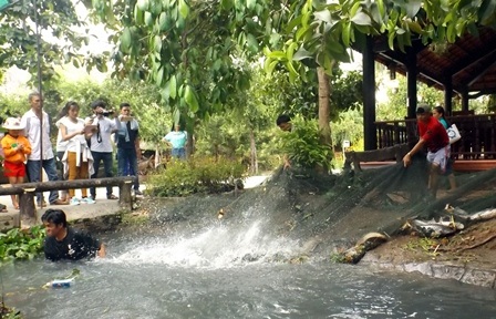 Thả lưới kéo cá