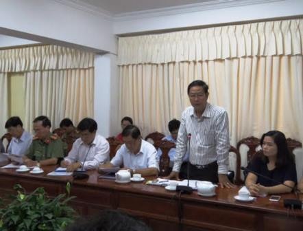 Cần Thơ: Công tác chuẩn bị cho kỳ thi THPT quốc gia đã hoàn tất - 1
Ông Lê Văn Tâm (đứng) - Phó chủ tịch Thường trực UBND TP Cần Thơ chủ trì cuộc họp Ban chỉ đạo thi THPT Quốc gia và tuyển sinh TP Cần Thơ năm 2016