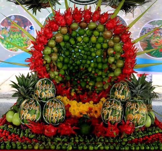Tưng bừng lễ hội du lịch sinh thái Phong Điền - 2 Lễ hội thu hút nhiều đơn vị tham gia, có nhiều mô hình trái cây rất bắt mắt.