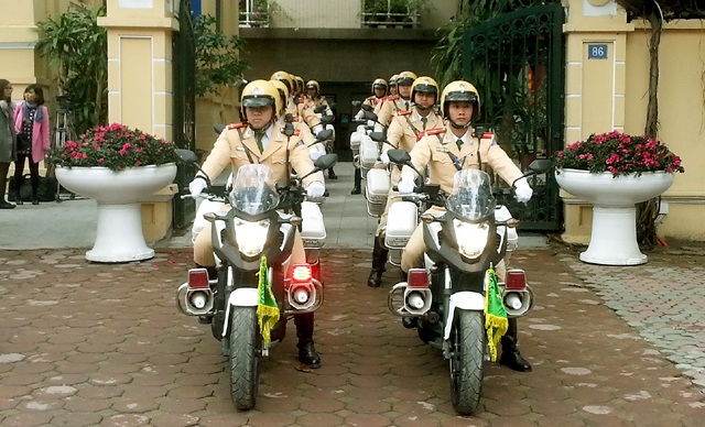 Hình ảnh dàn xe dẫn đoàn của Cảnh sát giao thông Hà Nội - 10 Hình ảnh dàn xe dẫn đoàn của Cảnh sát giao thông Hà Nội - 10