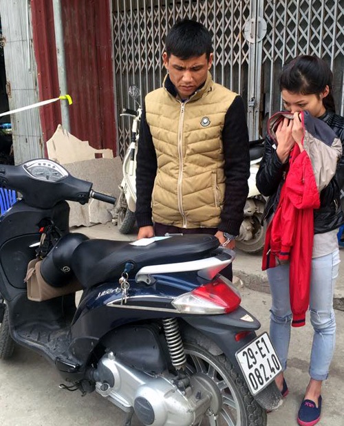 Đôi nam nữ tàng trữ ma túy bị cảnh sát phát hiện.