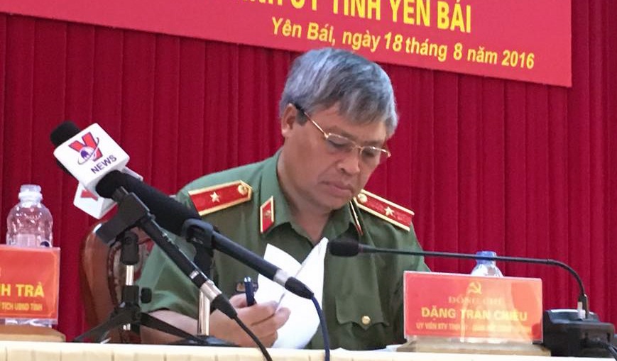Khởi tố vụ hai lãnh đạo tỉnh Yên Bái bị bắn để làm rõ động cơ gây án - 2
Thiếu tướng Đặng Trần Chiêu - Giám đốc Công an tỉnh Yên Bái - tại buổi họp báo chiều 18/8.