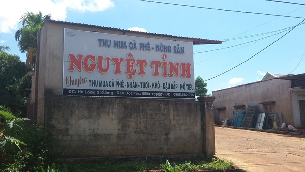 Thêm một chủ đại lý thu mua nông sản tuyên bố vỡ nợ 36 tỷ đồng - 2
Khi chủ nợ đến hỏi nợ thì bà Nguyệt đi vắng