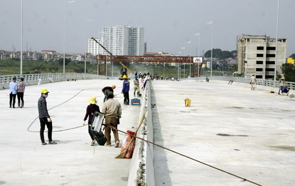 Hà Nội: Hối hả thi công trên cầu vượt 6 làn xe - 9