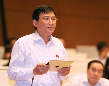 "Công an Hà Nội không nên tự nhận mình làm tốt nên ít cướp giật" - 2 Đại biểu Chu Sơn Hà cho biết, ông từng bị cướp ở TP Hồ Chí Mình