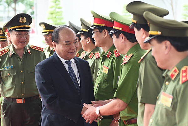 Thủ tướng: Công an không được để tội phạm lộng hành - 2 Thủ tướng chỉ đạo lực lượng công an không để bất ngờ trong mọi tình huống