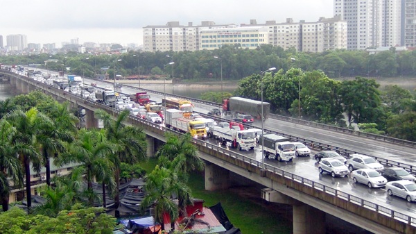 30 năm tới, giao thông Hà Nội cần hơn 1,2 triệu tỷ đồng - 1 Hà Nội cần nguồn lực rất lớn để phát triển đồng bộ kết cấu hạ tầng giao thông