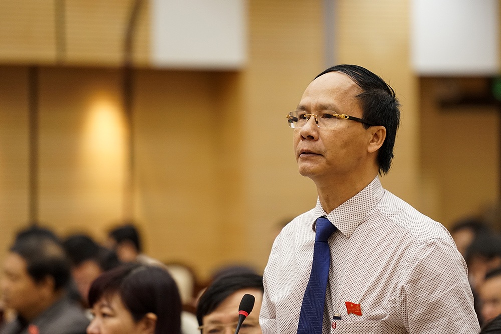 Hà Nội: Sẵn sàng dùng "xe công nhiều chỗ" để tiết kiệm chi phí - 1
Ông Nguyễn Hoài Nam ủng hộ phương án khoán xe công.
