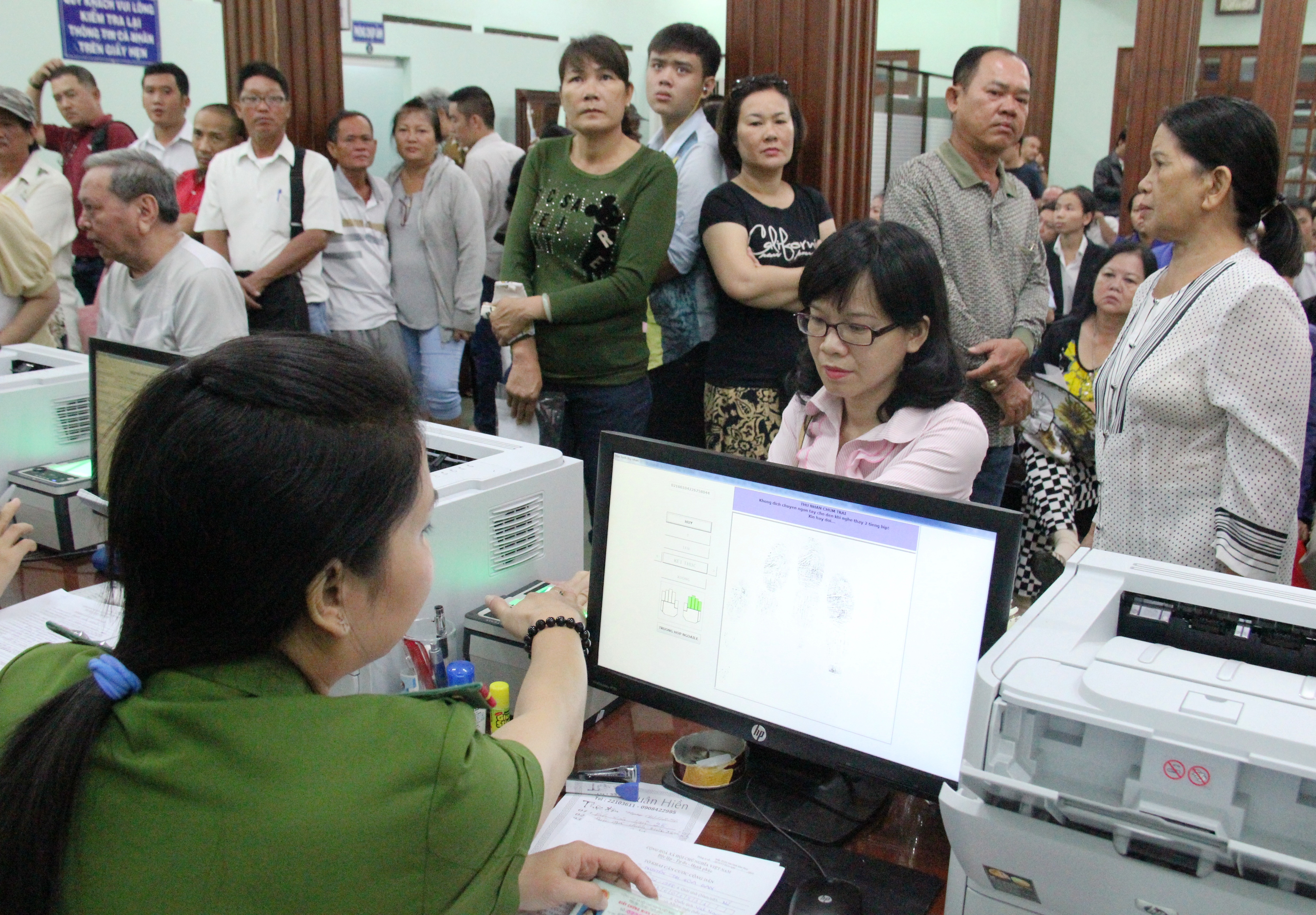 Những người đầu tiên được cấp thẻ Căn cước công dân - 7